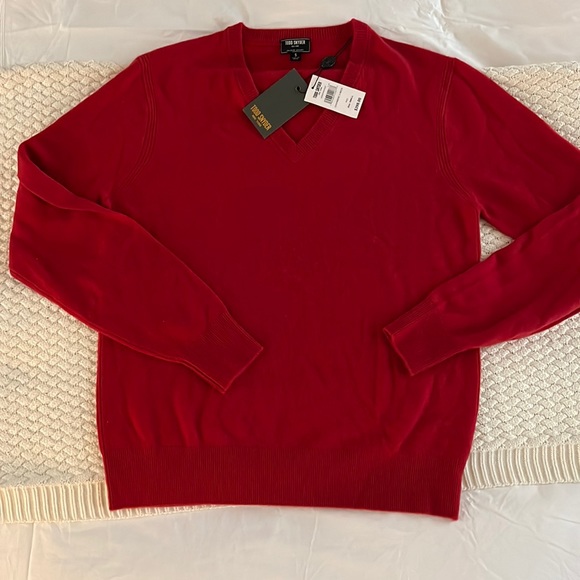 Todd Snyder100% Cashmere NWT red v neck sweater size S